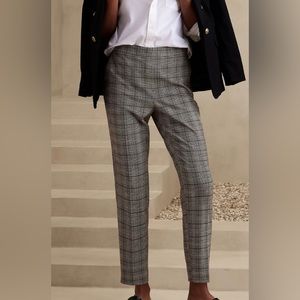 Banana Republic Factory Hayden Taper Pant color gray Glenn 16P